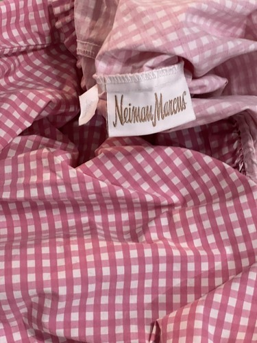 Neiman Marcus Gingham Check Standard Ruffled Pillowcase Pink White Cottage Farm - Picture 4 of 6