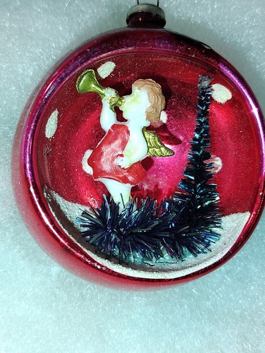 Vintage Pink Indent Diorama Christmas Tree Ornament Angel Blowing Trumpet Japan - Picture 3 of 13