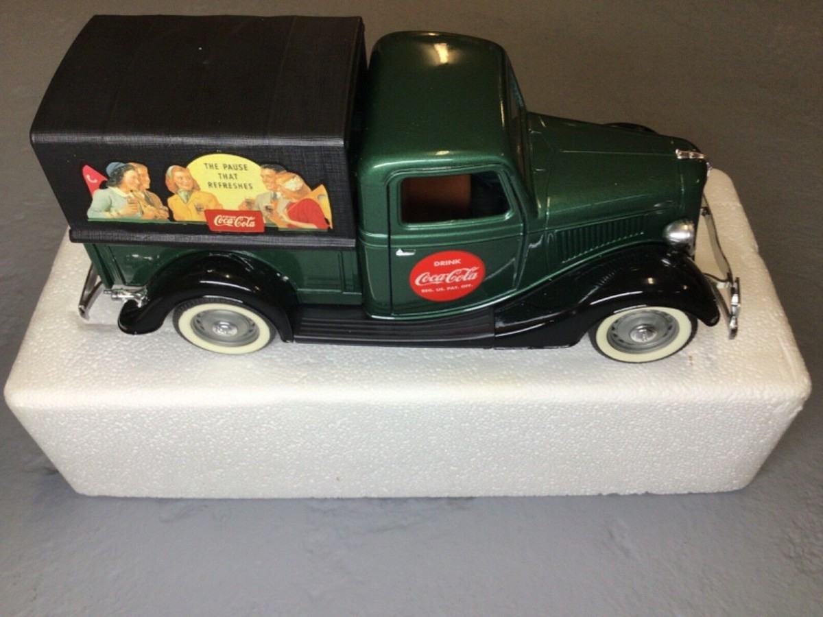 Vintage Solido Coca Cola 1936 Ford delivery truck 1/18
