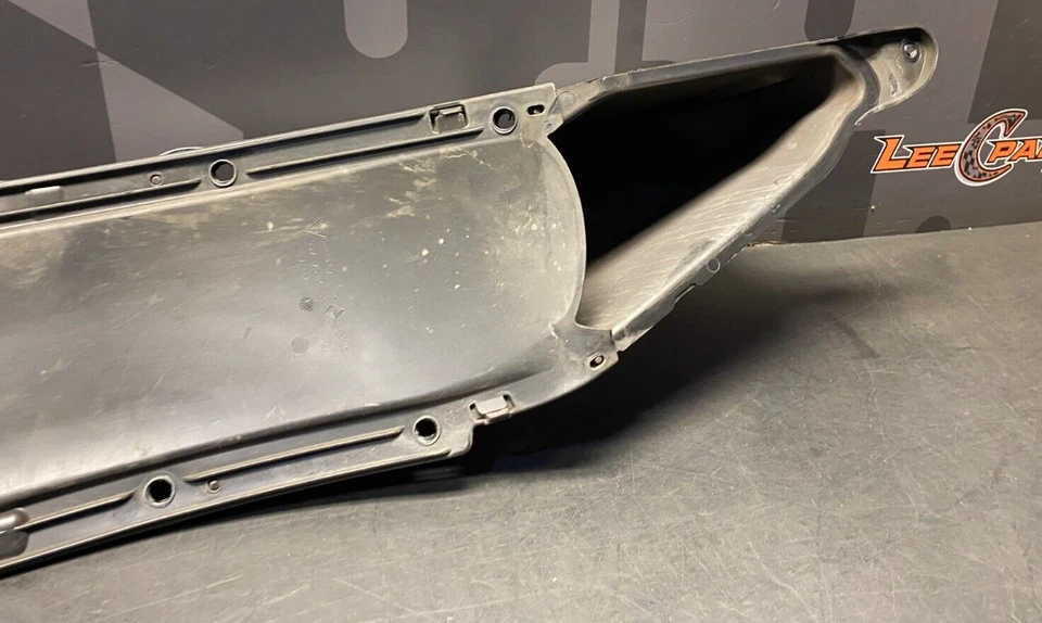 Porsche 911 Turbo 997 2007 OEM pasajero derecho intercooler cuarto panel conducto usado Foto 4 de 4