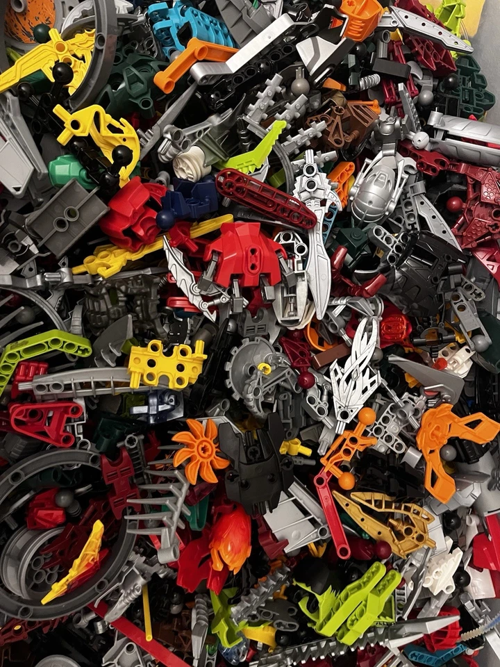 LEGO Lot Of One Pound Bulk Bionicle Hero Factory Technic Parts - Image 4 of 4