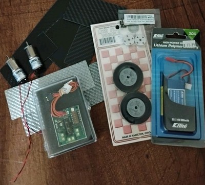 Robot Build Parts /  Controller /2 x Dual  Motors/ Wheels/Hubs/7.4 Lipo Battery 