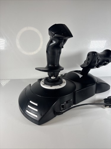 Thrustmaster T.Flight Hotas One flight stick simulator joystick for PC Xbox X S - Picture 4 of 8