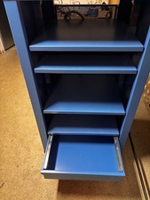 Gerätewagen Endoskopie / Arthroskopieturm , blau, 4 Ablagen, ein Schieber