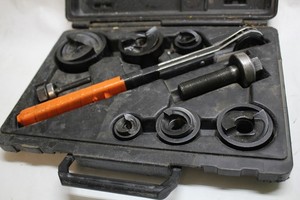 Klein Tools Knocout punch set w/Wrench
