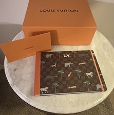 LOUIS VUITTON x DARJEELING   SKETCH BOOK Limited Edition and SOLD OUT!!