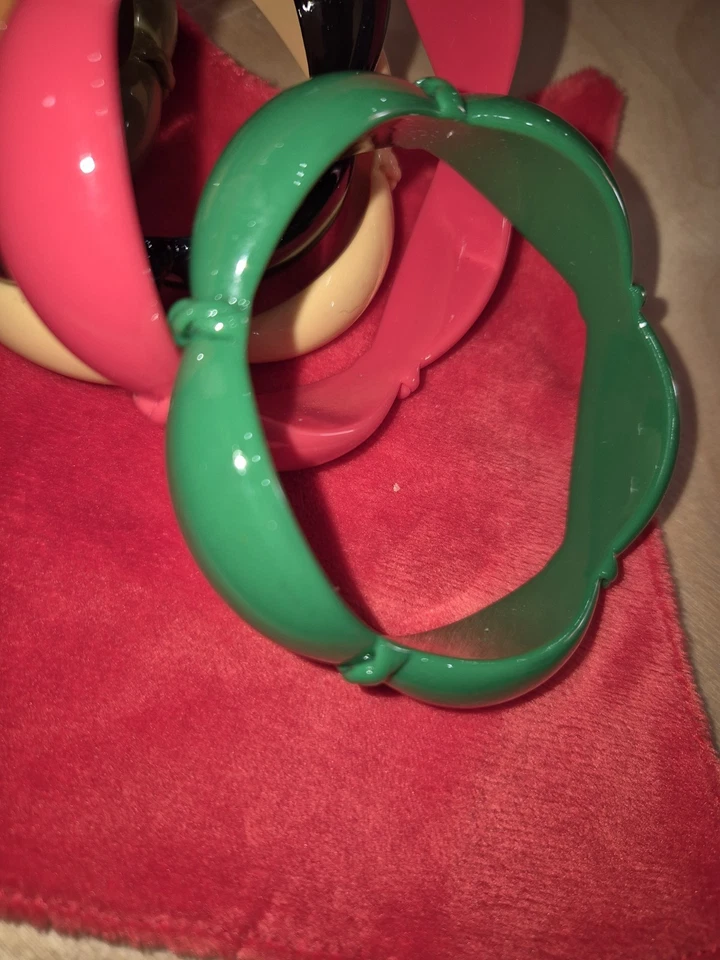 Lot De 6 BRACELET vintage  bakelite Com Neuf Vert Noir Rouge Kaki Beige Chameau  - Photo 2/4