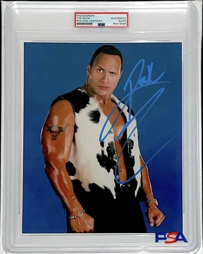 WWE/THEROCK 本人直筆サイン入りポートレート WWE/THEROCK 本人直筆サイン入りポートレート Amazon.com: HWC Trading