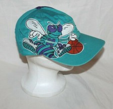 Vintage Charlotte Hornets Sports Basketball Shadow Hornet Snapback Cap Hat Bee