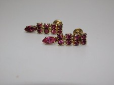 J47-VINTAGE SCREW BACK EARRINGS PINK PRONG SET STONES GOLD TONE 1/4" WIDE
