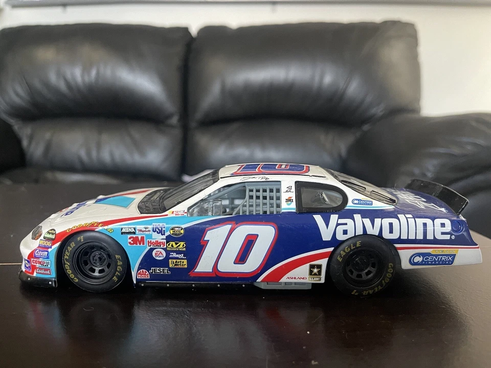 Racing Champions 2003 Johnny Benson #10 Valvoline Eagle One diecast 1:24 Foto 4 de 4