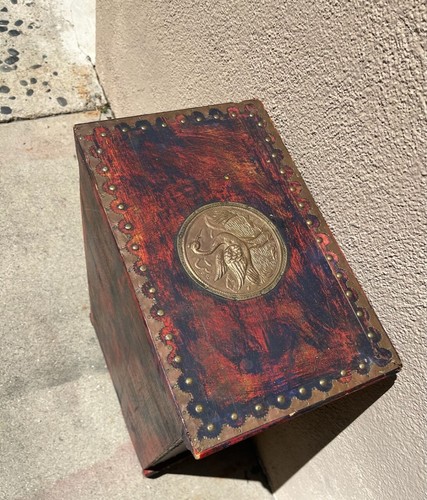 Vintage Indian Solid Wood Brass Inlayed Bed Side Table / Cabinet - Picture 4 of 7