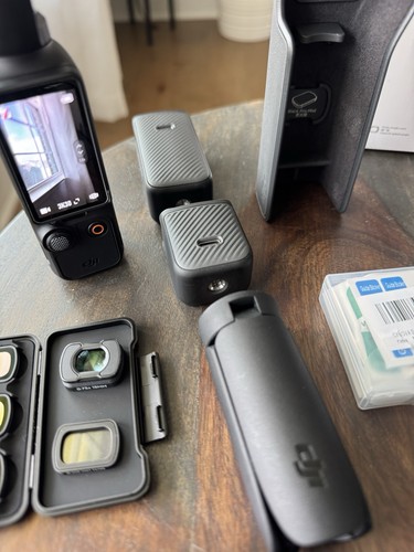 DJI Osmo Pocket 3 Creator Combo w/ CASE, EXTRA Mic, And Pro Mist + ND Filter Set - Picture 6 of 9