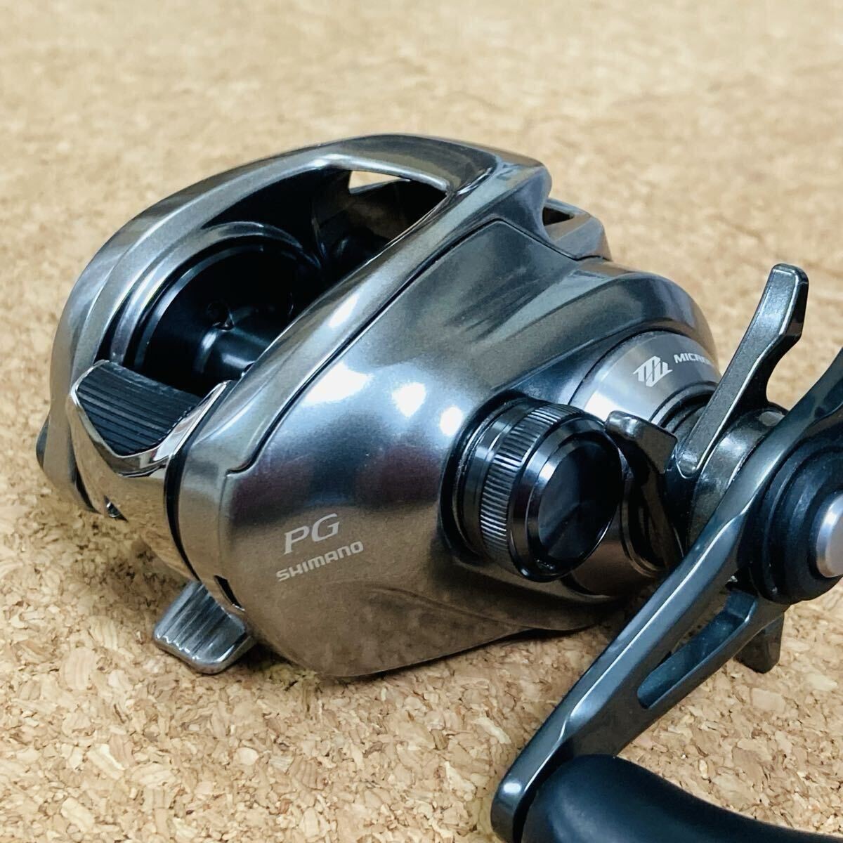Shimano 18 Bantam MGL PG Right Baitcasting Reel | eBay