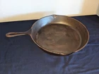 Vtg Unmarked Lodge #10 3-Notch 12” Cast Iron Skillet Heat Ring Ready To Season