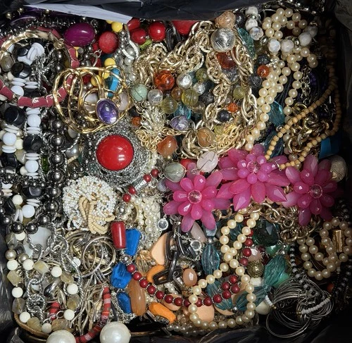 Huge 18 Pound Vintage to Now Costume Jewelry Good Use Wear Sell Craft Lot# GB6