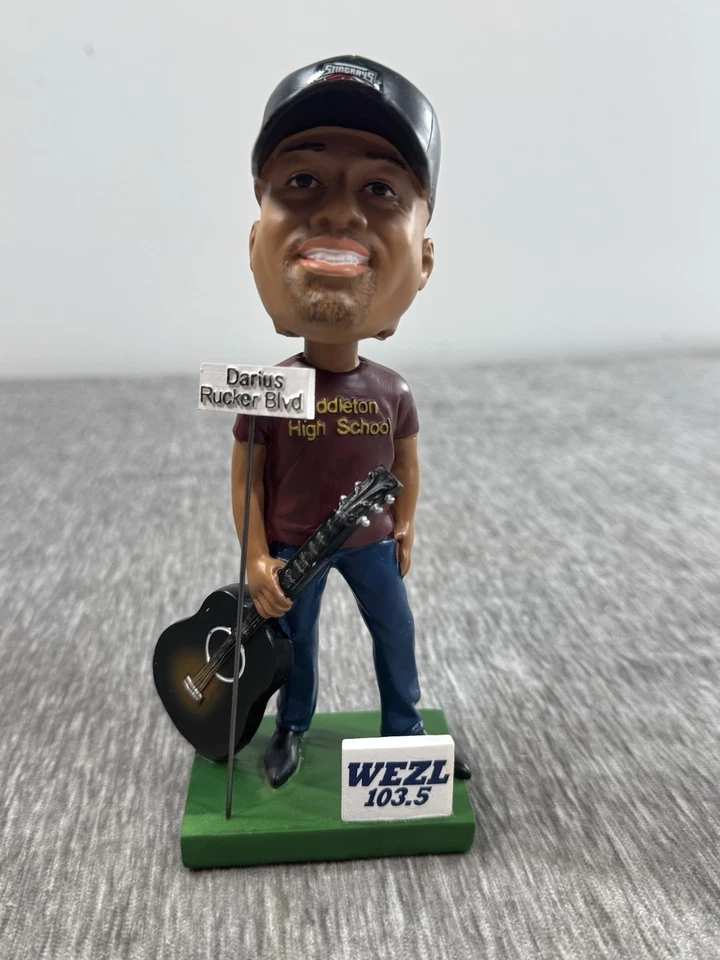 Darius Rucker Bobblehead Nodder Carolina del Sur StingRays SGA Middleton High SC Foto 2 de 4