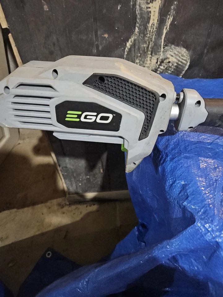 Motosierra Ego, Sierra de Poste 56v Batería y Kit Cargador Rápido Foto 3 de 4
