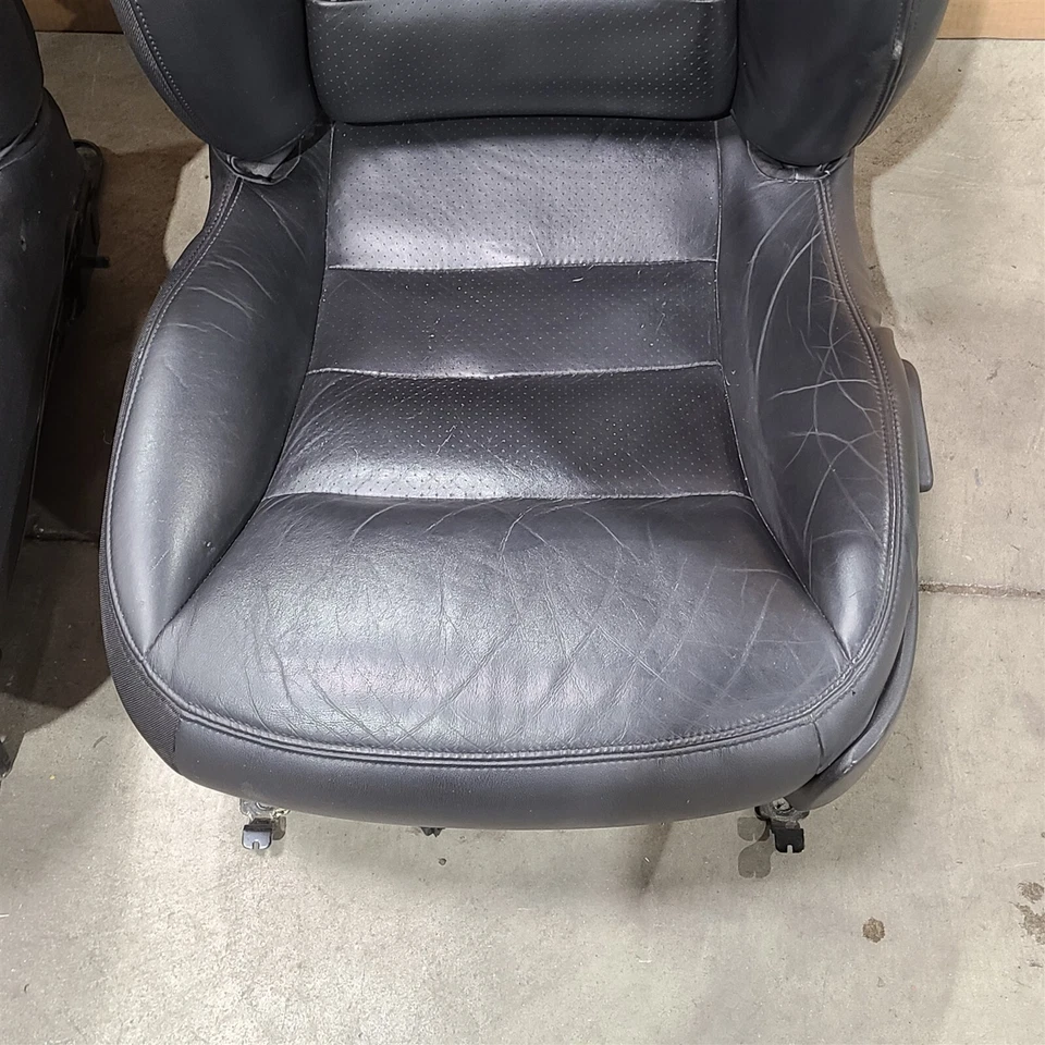 Conjunto de assentos esportivos 2005 Corvette C6 ébano Aa7387 - Imagem 2 de 4