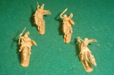 VINTAGE  1970's  ATLANTIC 1811 ROMAN CAVALRY 4 FIGURES