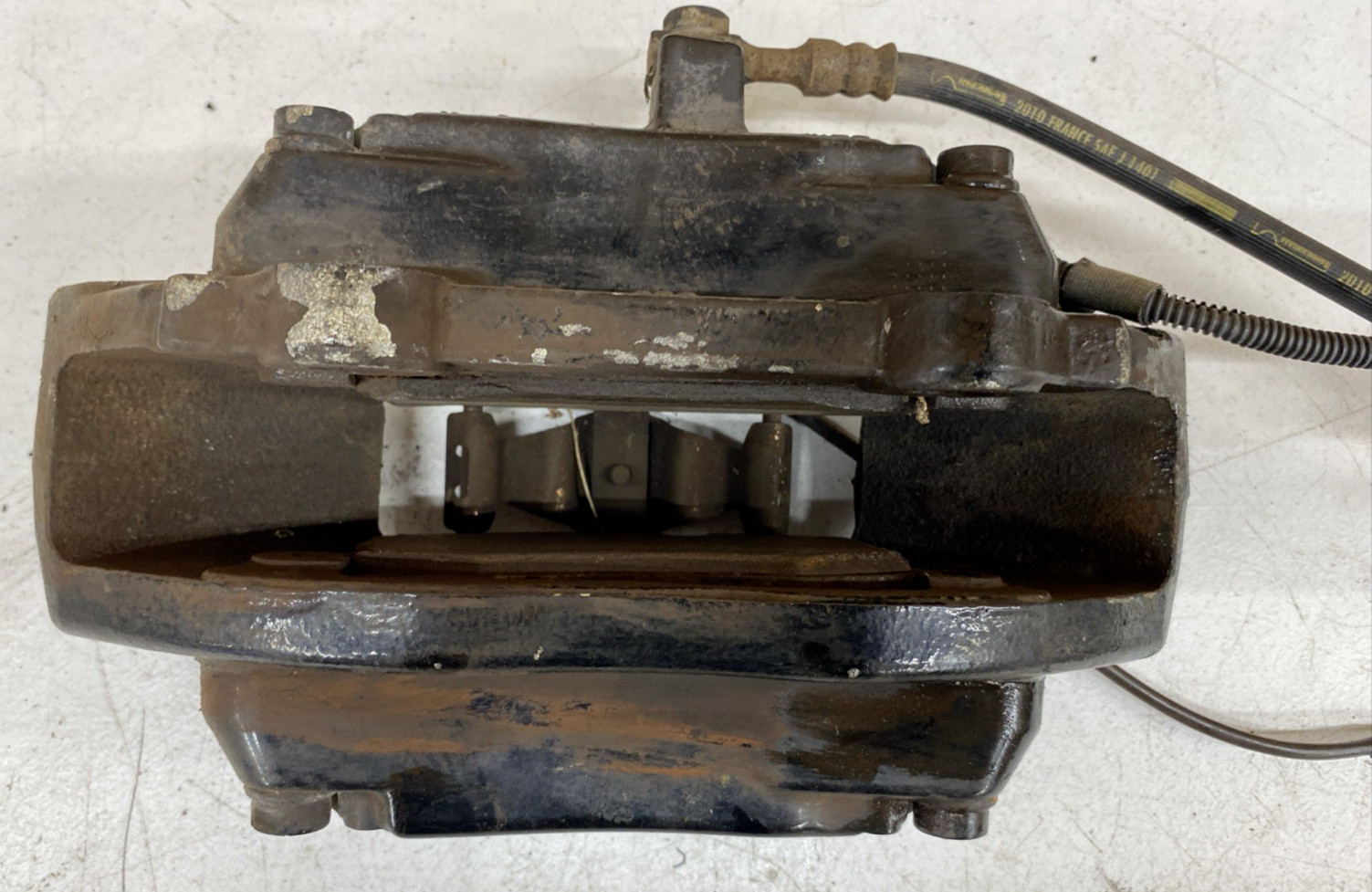 * 04-08 Maserati Quattroporte M139 Front Left Brake Caliper Brembo 20633300