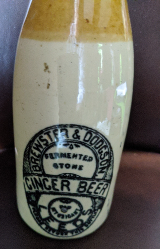 Antigua botella de cerveza de jengibre de gres fermentado Brewster & Dodgson Leeds - Imagen 2 de 8