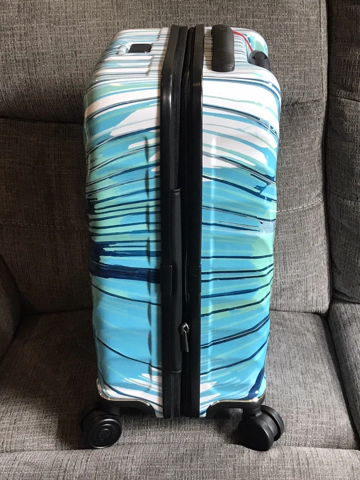 Tumi ST JUDE Hospital Infantil Internacional Carry On Pintura Salpicos Azul X RARO - Imagem 4 de 4