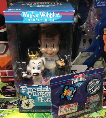 Funko Fun on the Run Freddy Funko with Proto Dog Wacky Wobbler & Pins