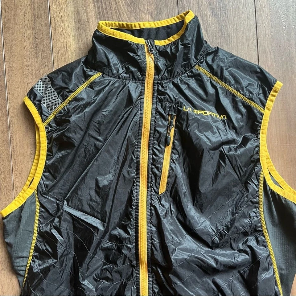 Жилет ветровка La Sportiva черный с желтой отделкой размер большой - Изображение 2 из 4