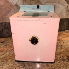Vintage 1950s Structo Pink  Aqua Toy Washing Machine   Metal Mid-Century Washer