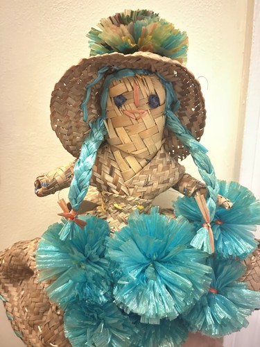 Unique Hand Woven Bahama Straw Market Collectible Long Legs Skirt Doll 18in - Picture 7 of 19