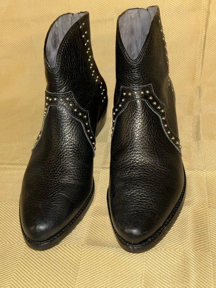 Botas botines para mujer Brighton Wonder con tachuelas al tobillo negras 7M excelentes Foto 2 de 4