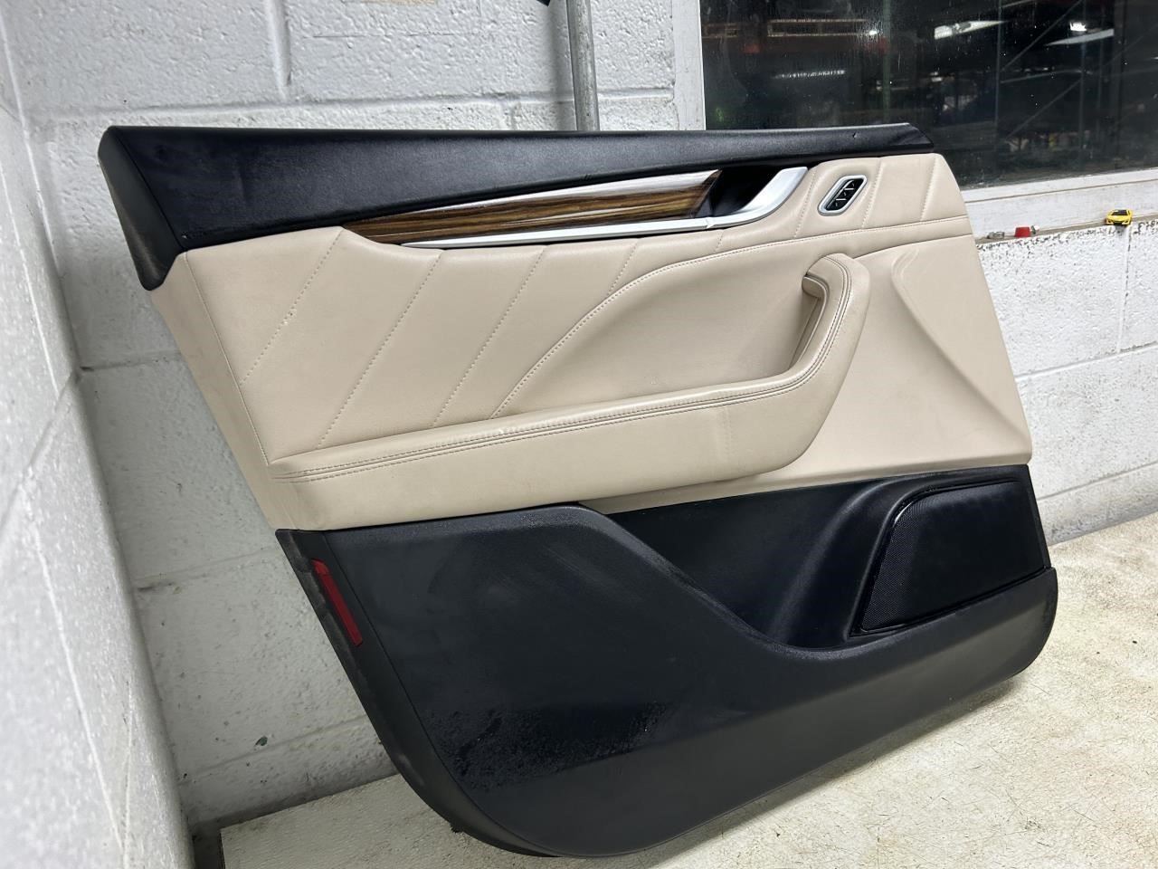 2022 MASERATI LEVANTE Driver Side Front Interior Trim Panel Black and Tan OEM