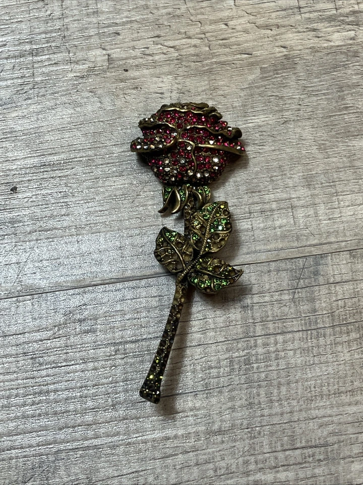 Broche Heidi Dauss grande cristal rosa strass flor