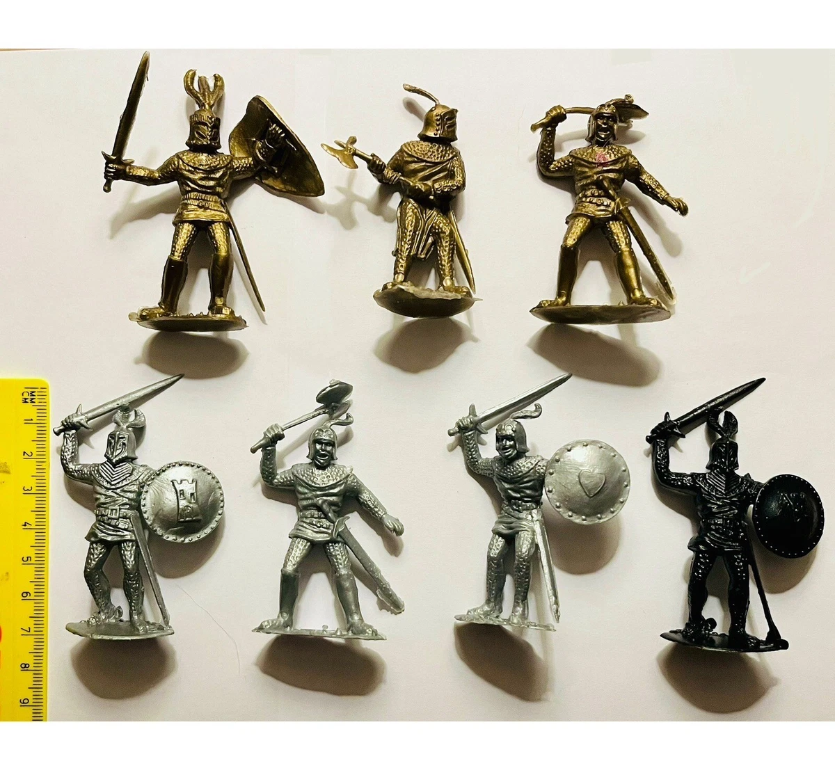 Small plastic figures sale from the 90's