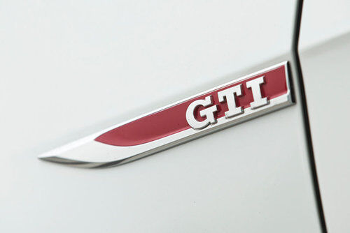 VOLKSWAGEN VW GOLF MK7 NEW GENUINE SIDE FENDER GTI CHROME BADGE LEFT+RIGHT SET - Bild 1 von 4