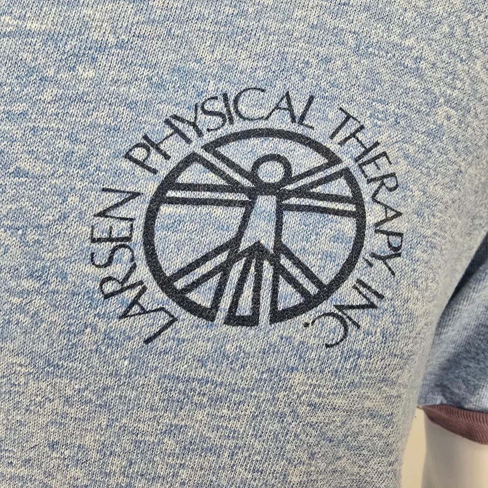 Camiseta con timbre de terapia física Larsen atlética Rusell años 80 vintage (XL) Foto 2 de 4