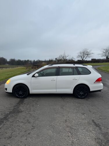 Volkswagen Golf Estate 1.4 Dsg Auto LOW MILES - Picture 3 of 24