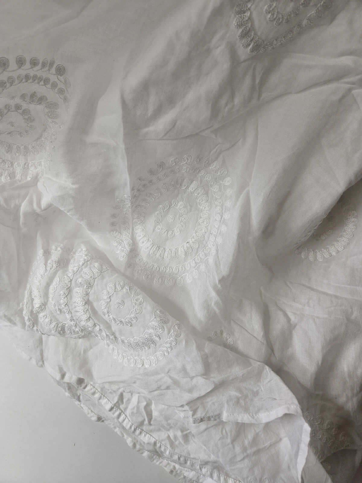 UNDERCOVER Maxi abito Victorias Secret ricamato esclusivo bianco spiaggia senza spalline tasche M