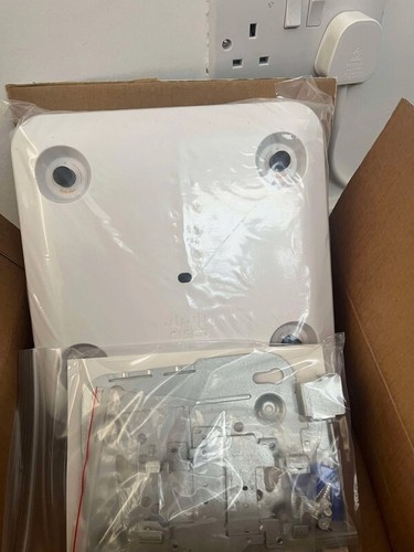 Cisco Aironet 2802E AIR-AP2802E-E-K9 802.11ac PoE Wave 2 MU-MIMO Access Point - 第 1/3 張圖片