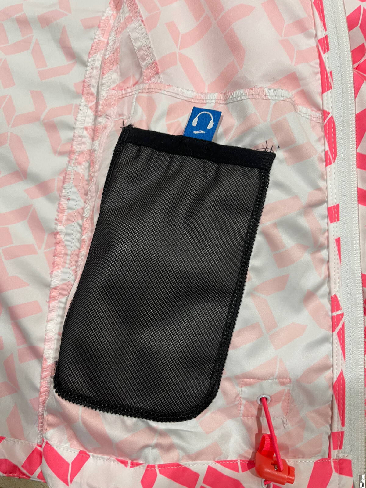 BROOKS LIGHTWEIGHT JACKET ,WINDBREAKER REFLECTIVE… - image 6