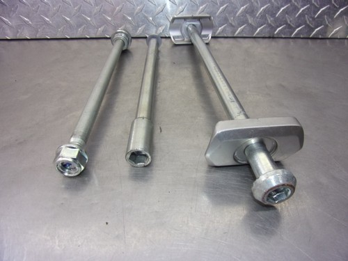 821 A HONDA REBEL CMX 300 2018 OEM BRAZO OSCILANTE DELANTERO Y TRASERO Y BASCULANTE (TRES) - Imagen 3 de 4