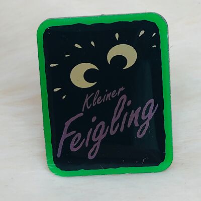Kleiner Feigling Vodka Liqueur Alcohol Advertising Small Enamel Lapel Pin
