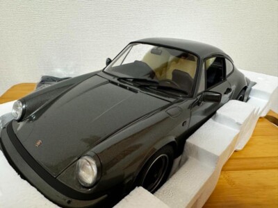 Premium ClassiXXs 1/12 Porsche 911 Carrera 3.2 Coupe Diecast Model