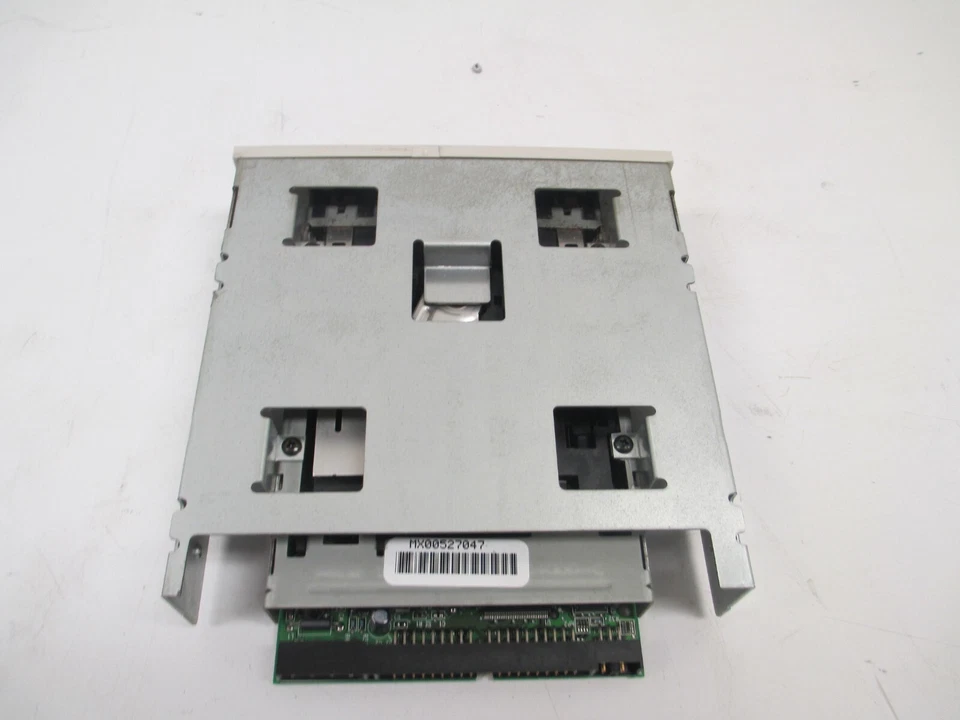 HP Colorado 5GB Travan 5.25 Tape drive - Image 4 of 4