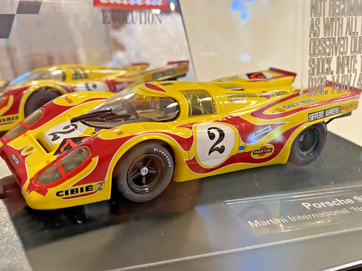 Carrera 27498 Porsche 917k Martini International No.2 1/32