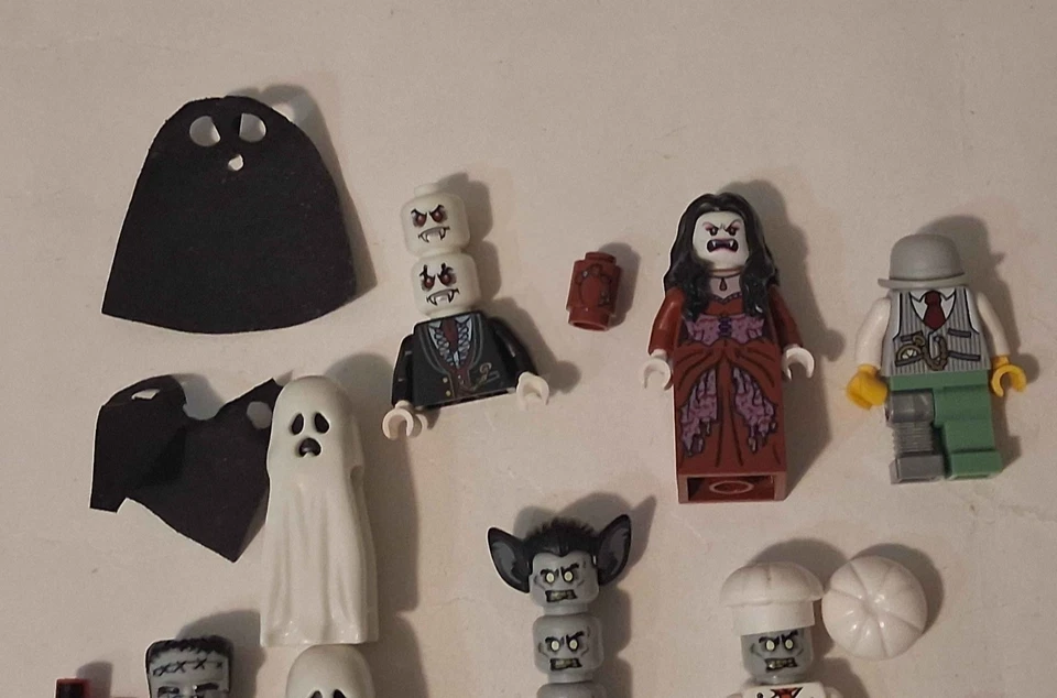 Casi 4,5 libras de piezas a granel LEGO Monster Fighters (leer descripción) Foto 4 de 4