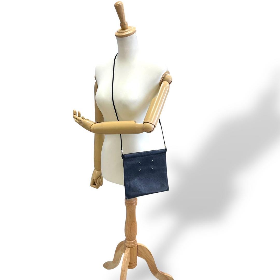 Extremely Vhtf Model Margiela Square Sacoche Shou… - image 2