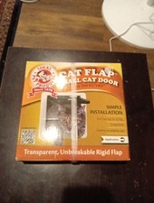 Ideal Pet Products Cat Flap Small Cat Door 6 1/4 x 6 1/4 White New in Box