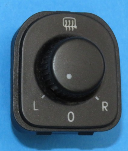 VW Golf Mk5 Drivers Side Front Door Mirror Adjuster Switch Knob 1K0959565F - Picture 1 of 1